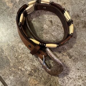 Vintage TONY LAMA 7159L Native Bone Bead Leather Silver Concho Western Belt